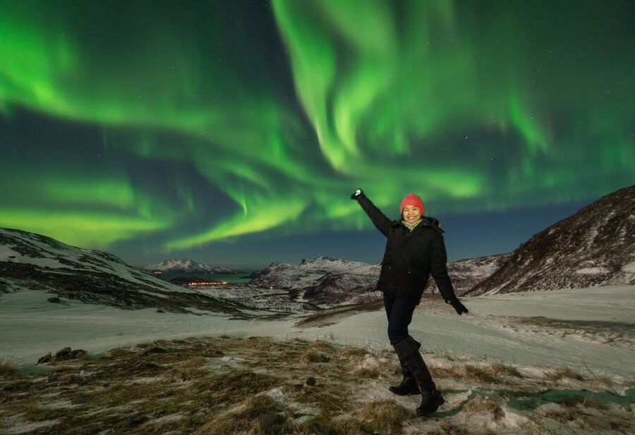 Tromso: Northern Lights Photography Tour by Bus (or miniBus) - Learning to photograph the Northern Lights