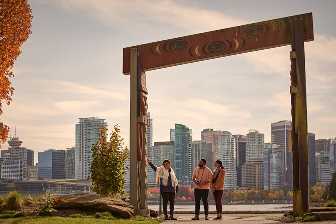 Vancouver Hop On Hop Off Trolley Tour - The guides can make or break the ride