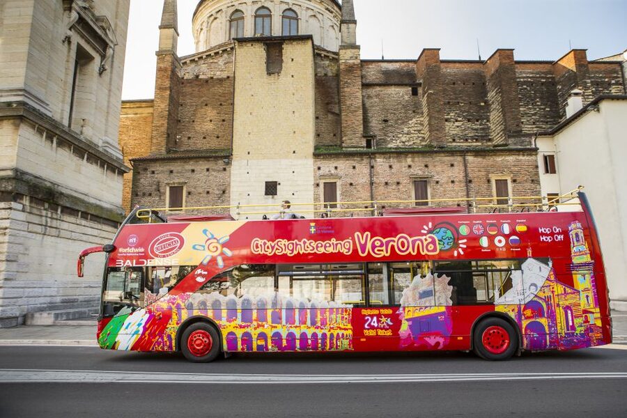 Verona: Hop-on Hop-off Tour 24 or 48-Hour Ticket - What this Verona bus tour is really good at