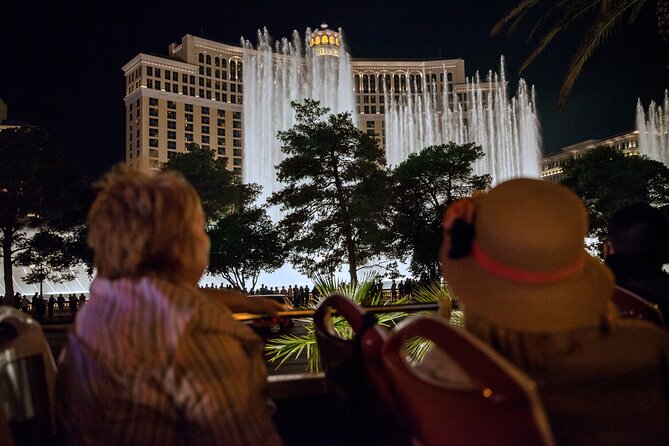 Viator Exclusive: 10:15PM Las Vegas Night Tour by Open-Top Bus - The audio commentary and live guide question