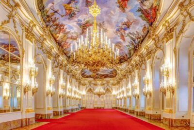 Bus & Schönbrunn Palace Skip-the-Line Guided Tour