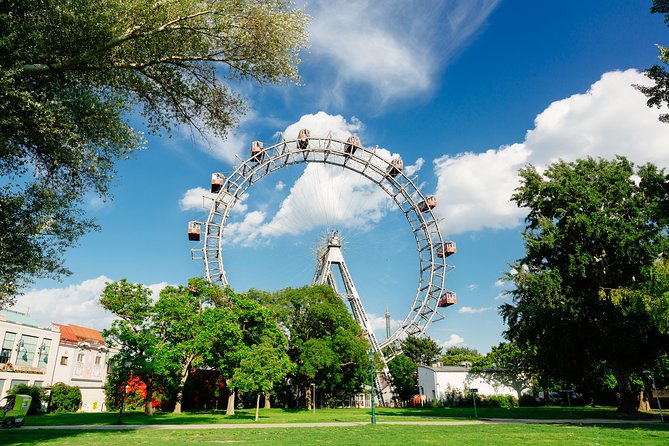 Vienna Hop On Hop Off City Tour - Audio commentary and the bonus music walk