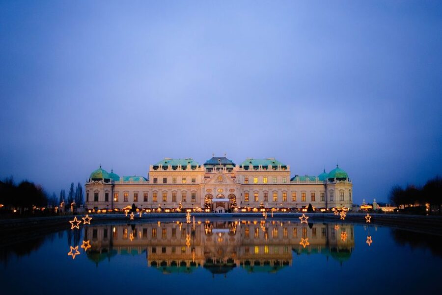 Vienna: Panoramic Night Tour by Bus - Picking the right departure time