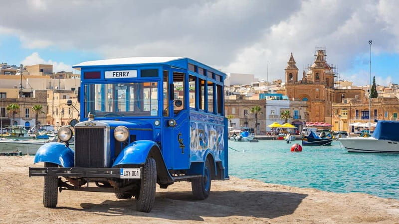 Vintage Bus: Mdina, Clapham Junction, Buskett, Dingli Cliffs - Mdina and the rooms of Palazzo Falson