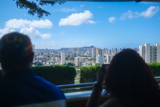 Waikiki Trolley Red Line Heroes & Legends Hop-on Hop-off Tour - Timing, crowds, and the real meaning of hop-on hop-off