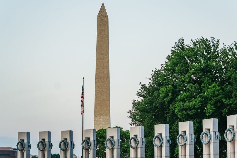 Washington DC: National Mall Night Bus Tour - The bus, commentary, and photo stops