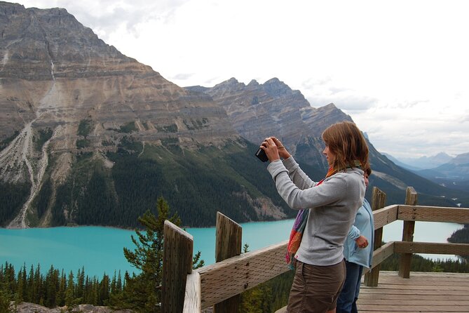 Western Classic - One Way Calgary To Vancouver Rockies Bus Tour - Hotels, breakfasts, and what the price covers
