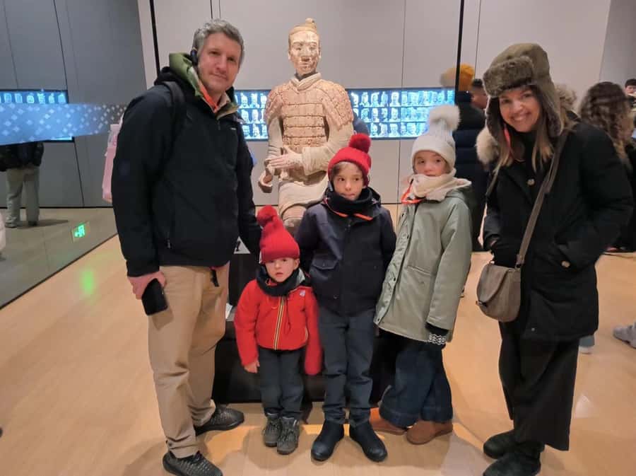 Xi'an: Terracotta Army Mini-Bus Tour with Options - Crowds, photos, and the best time to go