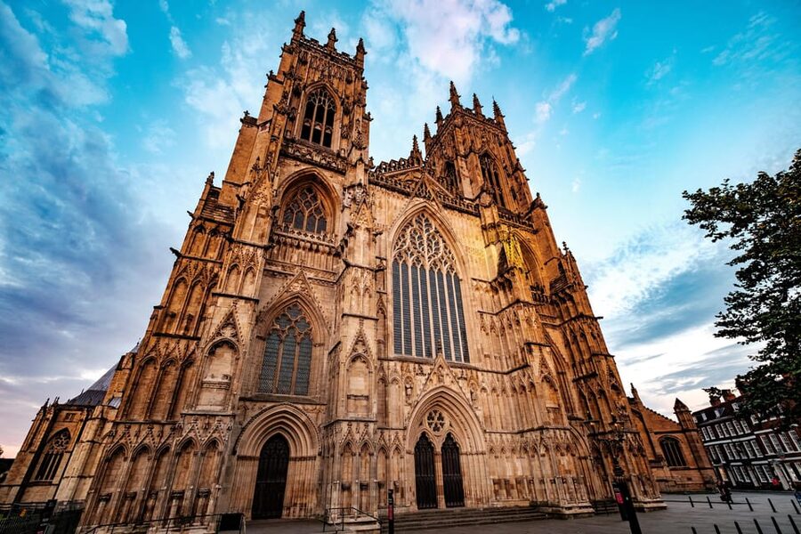 York Day Rail Tour from London Including Hop-on Hop-off Tour - Key points to know before booking