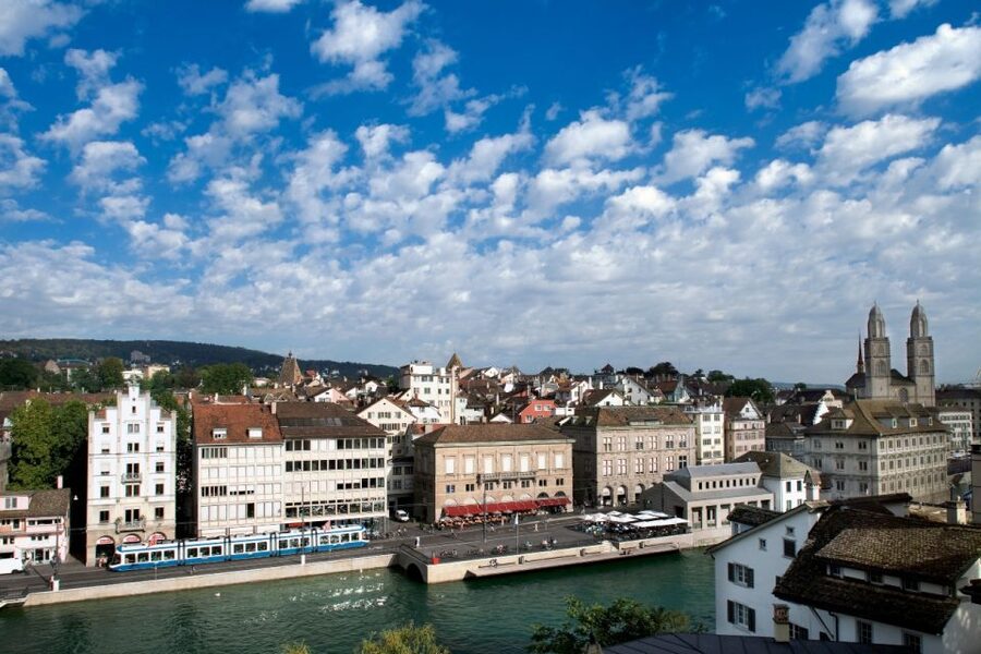 Zurich: City Bus Tour with Audio Guide and Lake Cruise - Comfort, weather, and the small practical details