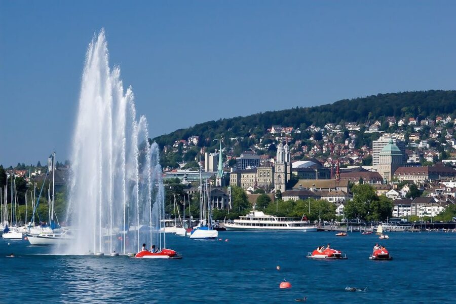 Zurich: Sightseeing Bus Tour with Optional FIFA Museum - How the timing works in real life